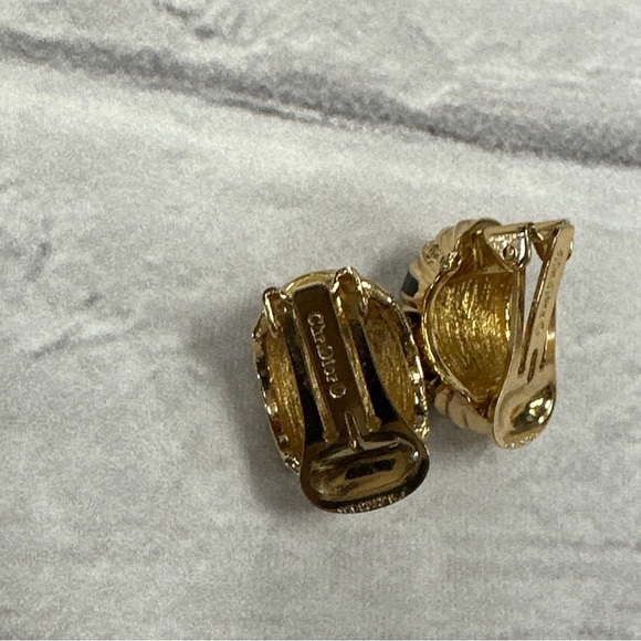 Vintage Christian Dior call tone with black enamel clip on earrings - Picture 3 of 6